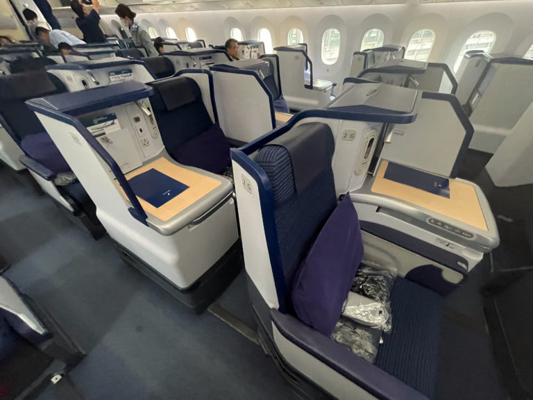 Review: ANA Business Class 787-9 (HND-MNL) - JakartaPotato